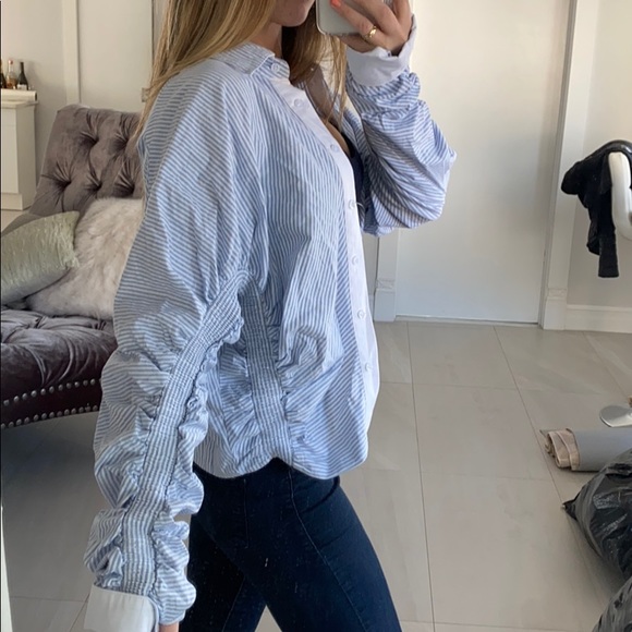 AO Ruffle Collar Top - Picture 4 of 7